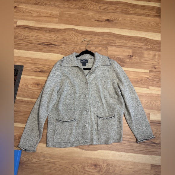 Vintage Woolrich Grannycore Cardigan - Picture 2 of 5